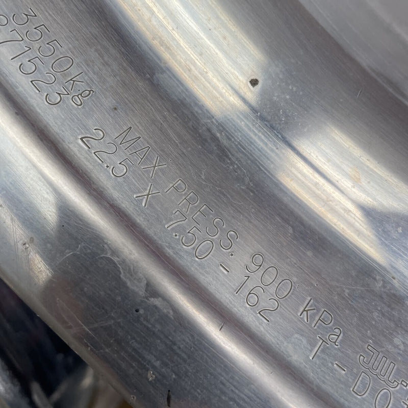 アルコア　アルミホイール　22.5×7.50 . 10穴 (11R 22.5及び275/80R22.5などに使用) 激安美品　　8本セット：138000円