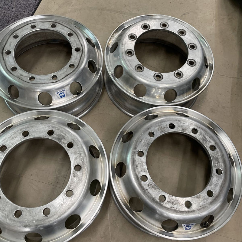 アルコア　アルミホイール　22.5×7.50 . 10穴 (11R 22.5及び275/80R22.5などに使用) 激安美品　　4本セット：64000円