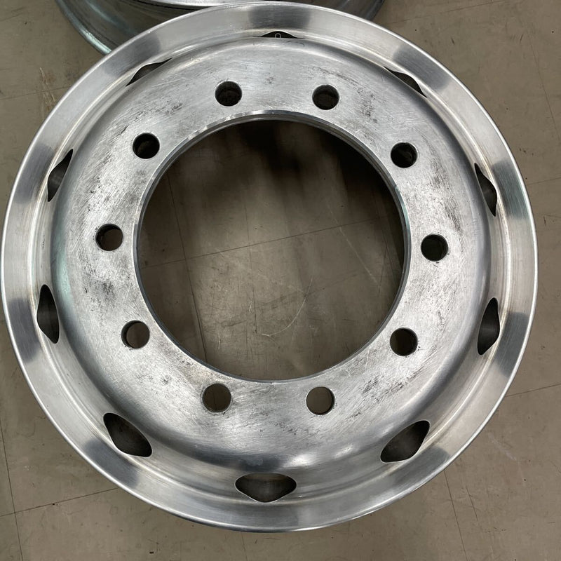 アルミホイール　22.5×7.50 . 10穴 (11R 22.5及び275/80R22.5などに使用) 激安美品　　2本セット：30000円
