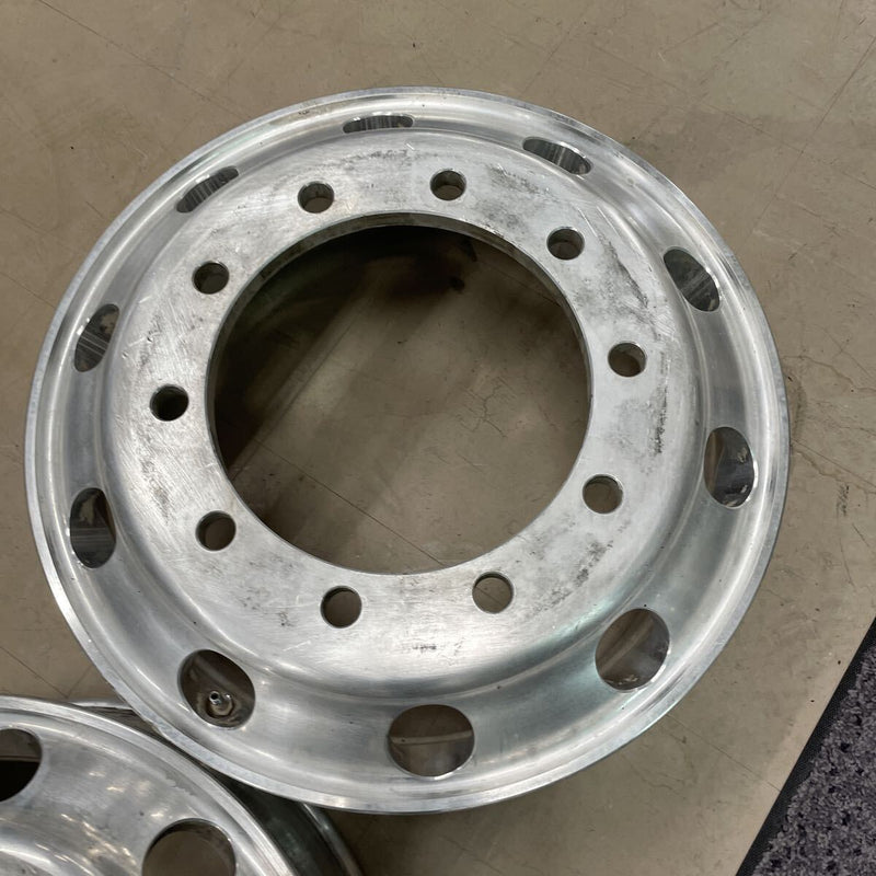 アルミホイール　22.5×7.50 . 10穴 (11R 22.5及び275/80R22.5などに使用) 激安美品　　2本セット：31000円
