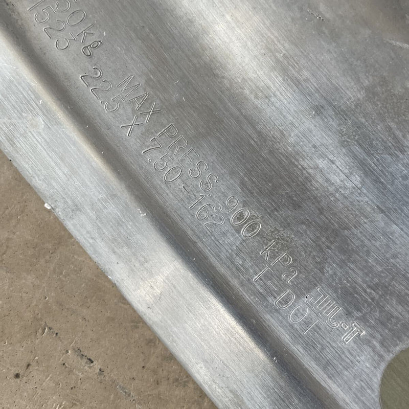 アルコア　アルミホイール　22.5×7.50 . 10穴 (11R 22.5及び275/80R22.5などに使用) 激安美品　　4本セット：67000円