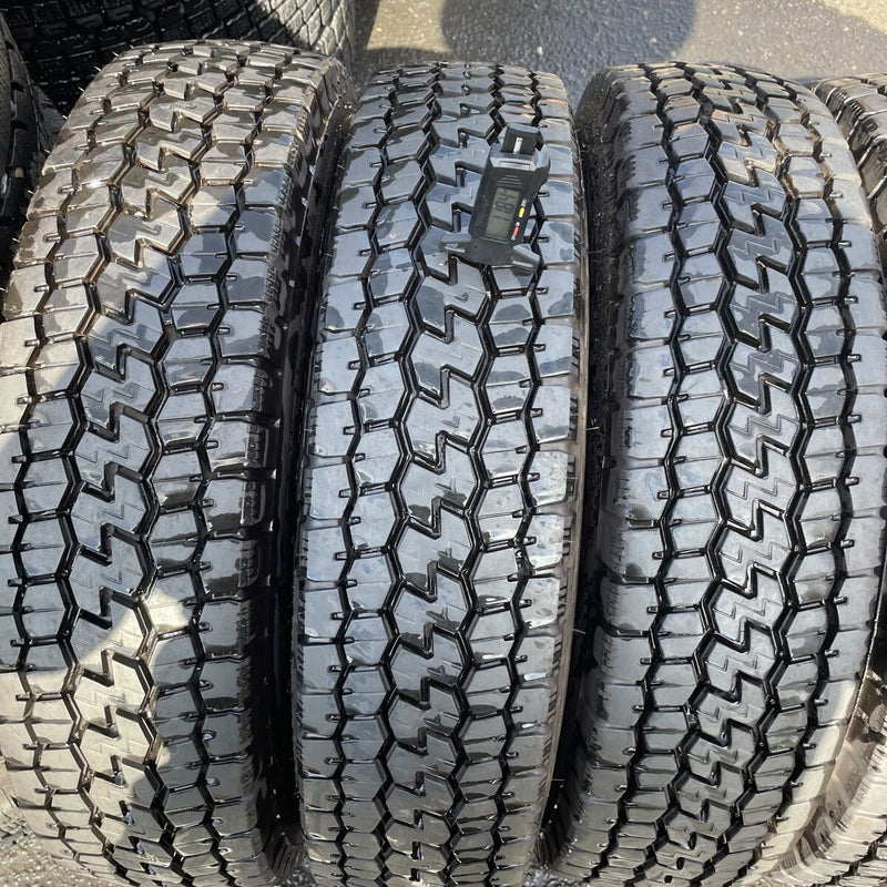 195/85R16 ヨコハマ　ミスクタイヤ　　2024年　激安美品　　6本セット：48000円