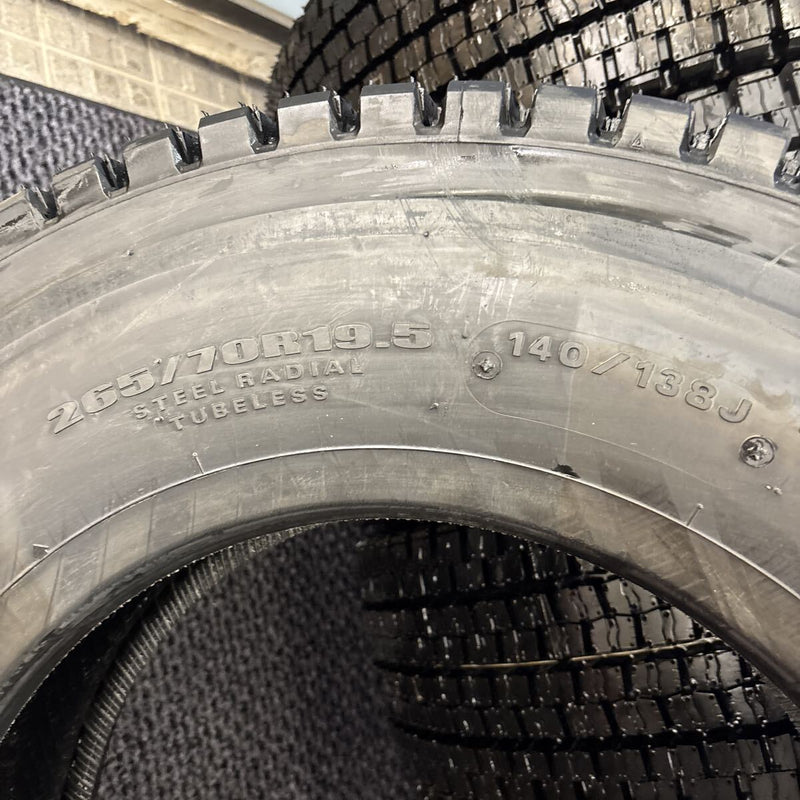 265/70 R19.5 ダンロップ　2023年製　6本セット：180000円