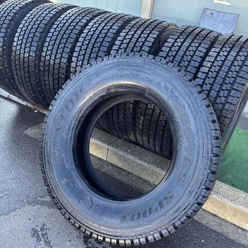 245/70 R19.5 中古　激安美品　　ほぼ新品　8本セット：95000円