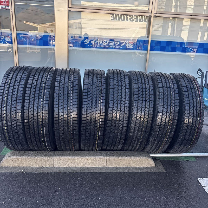 11R22.5 再生新品　(16PRが7本) 激安美品　2024製　8本セット：176000円