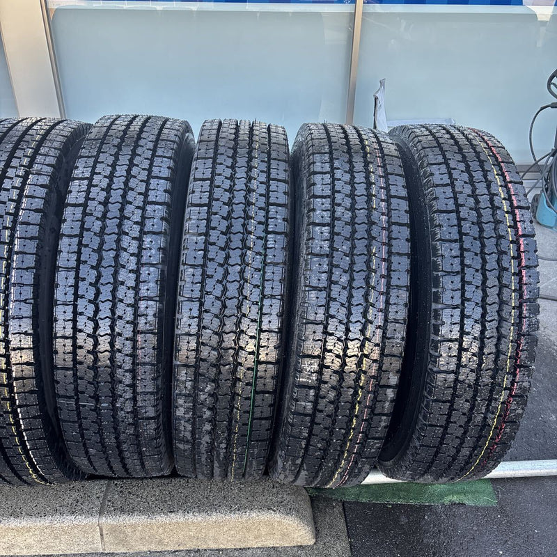 11R22.5 再生新品　(16PRが7本) 激安美品　2024製　8本セット：176000円