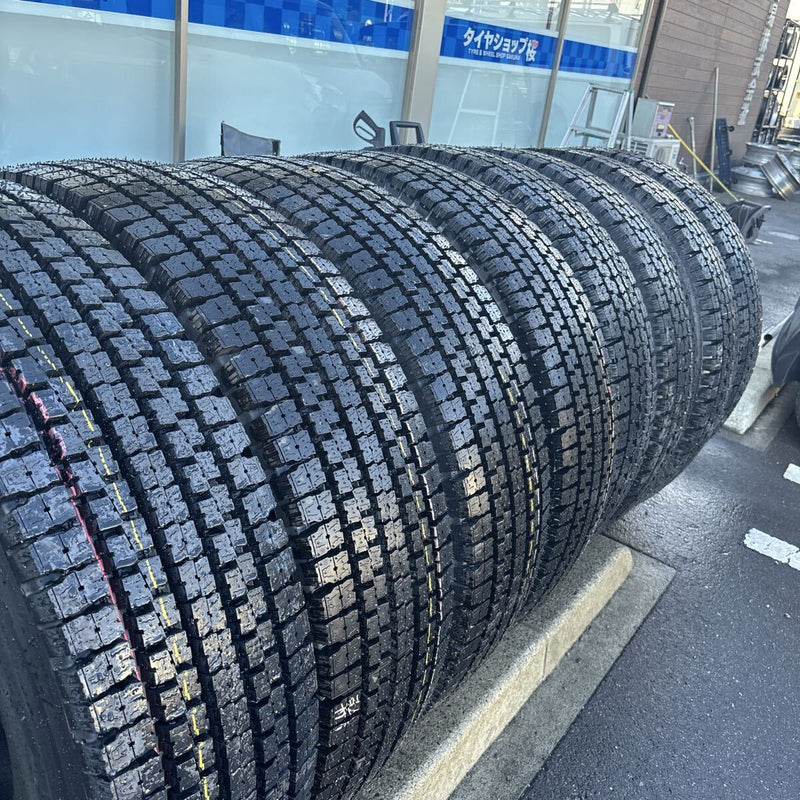 11R22.5 再生新品　(16PRが7本) 激安美品　2024製　8本セット：176000円