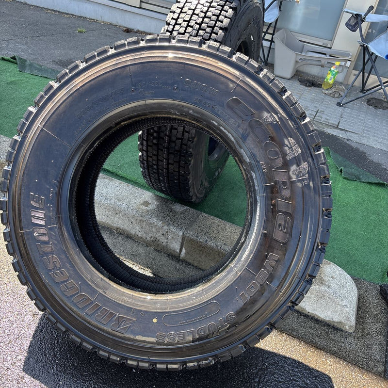 225/80R17.5 ブリヂストン　ほぼ新品　2本セット：20000円