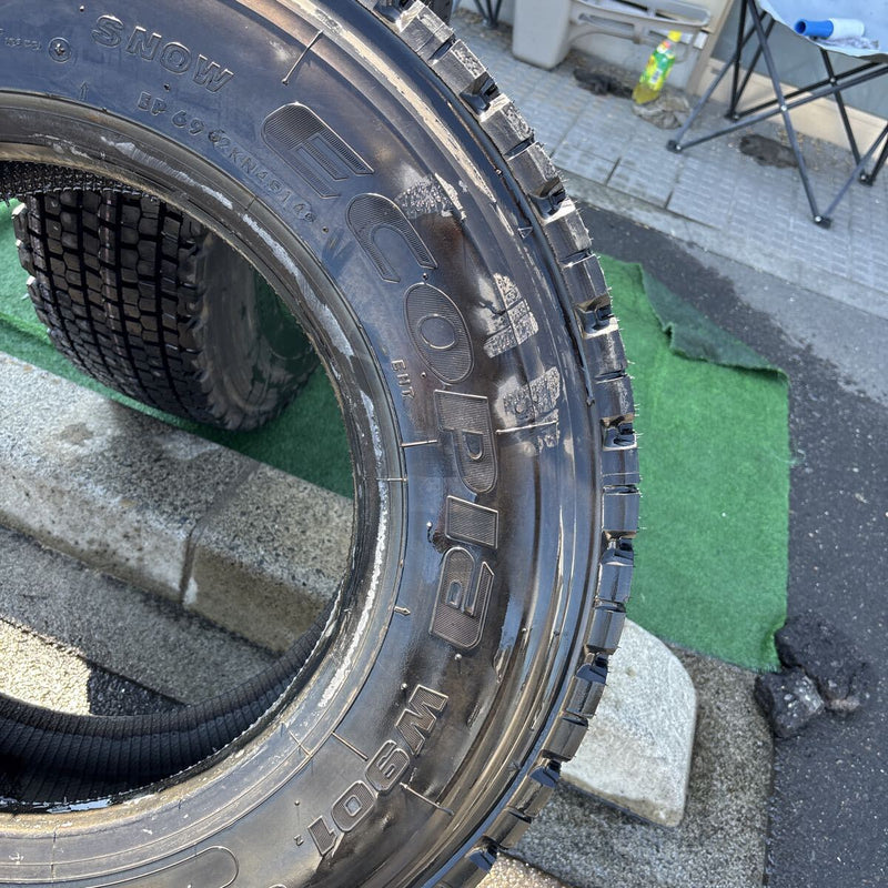 225/80R17.5 ブリヂストン　ほぼ新品　2本セット：20000円