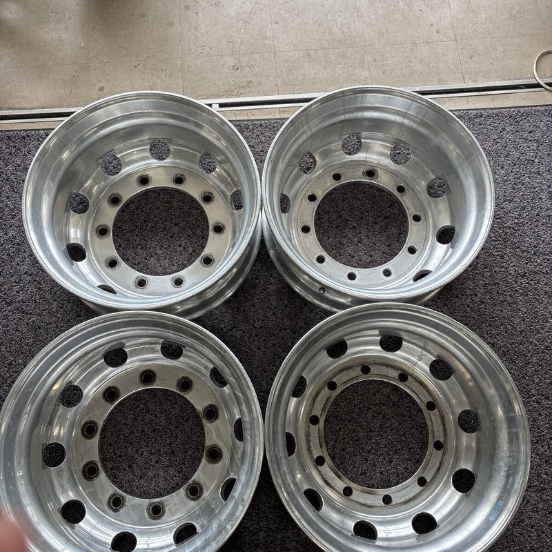 中古アルミホイール　22.5×7.50 . 10穴 (11R 22.5及び275/80R22.5などに使用) 激安美品　　4本セット：66000円