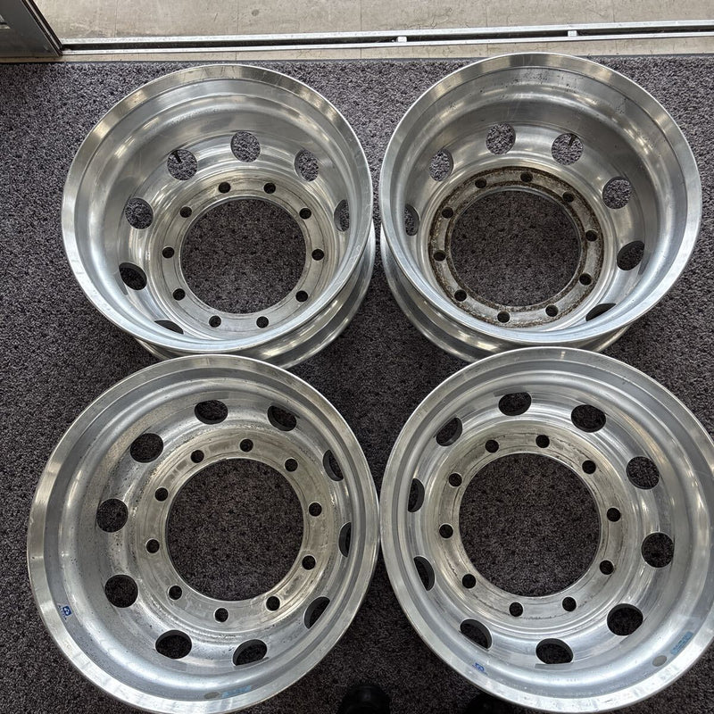 アルコア　中古アルミホイール　22.5×7.50 . 10穴 (11R 22.5及び275/80R22.5などに使用) 激安美品　　4本セット：66000円