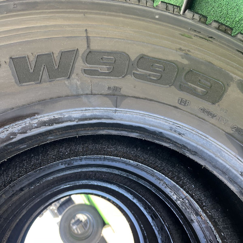 295/80R22.5 BRIDGESTONE, W999 激安美品　2023年製 4本セット:87,000円