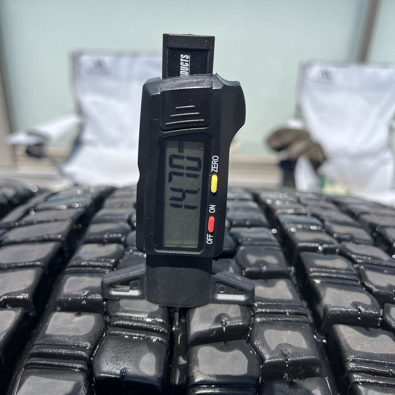 295/80R22.5 BRIDGESTONE, W999 激安美品　2023年製 4本セット:87,000円