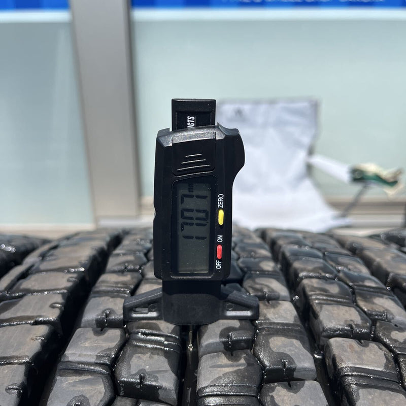 295/80R22.5 BRIDGESTONE, W999 激安美品　2023年製 4本セット:87,000円