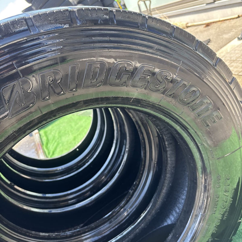 245/70R19.5 中古ミックスタイヤ　激安美品　4本セット：26000円