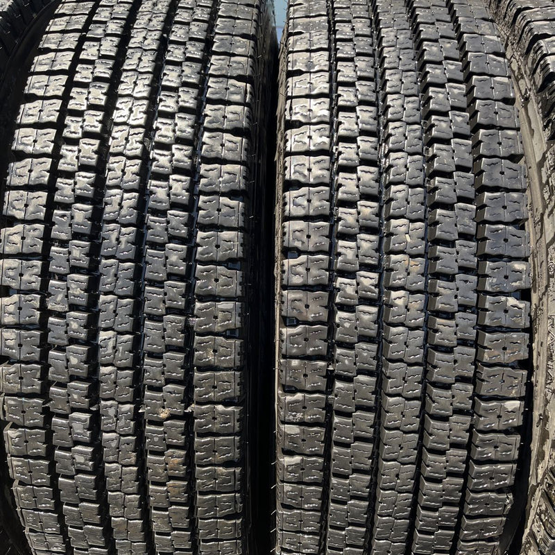 11R22.5 16PR 再生中古スタッドレス　M929 激安美品　6本セット:117,000円