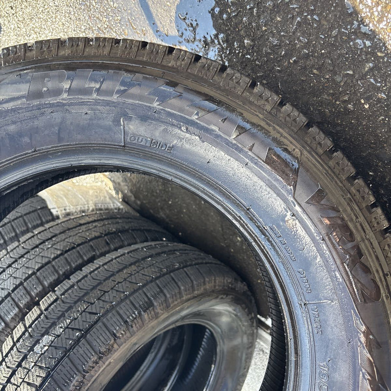 195/65R15 BRIDGESTONE VRX2 中古スタッドレス　4本セット:18000円