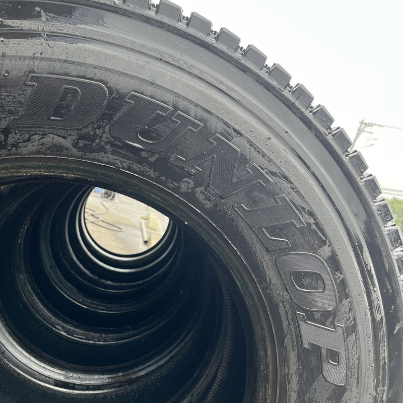 295/80R22.5 DUNLOP SP001 スタッドレス　8本セット:176000円