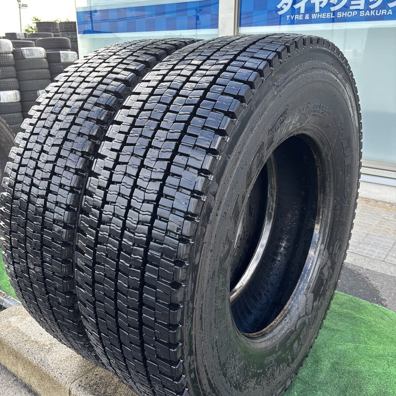 295/80R22.5 DUNLOP. SP001. 激安美品　2023年製　2本セット：44000円