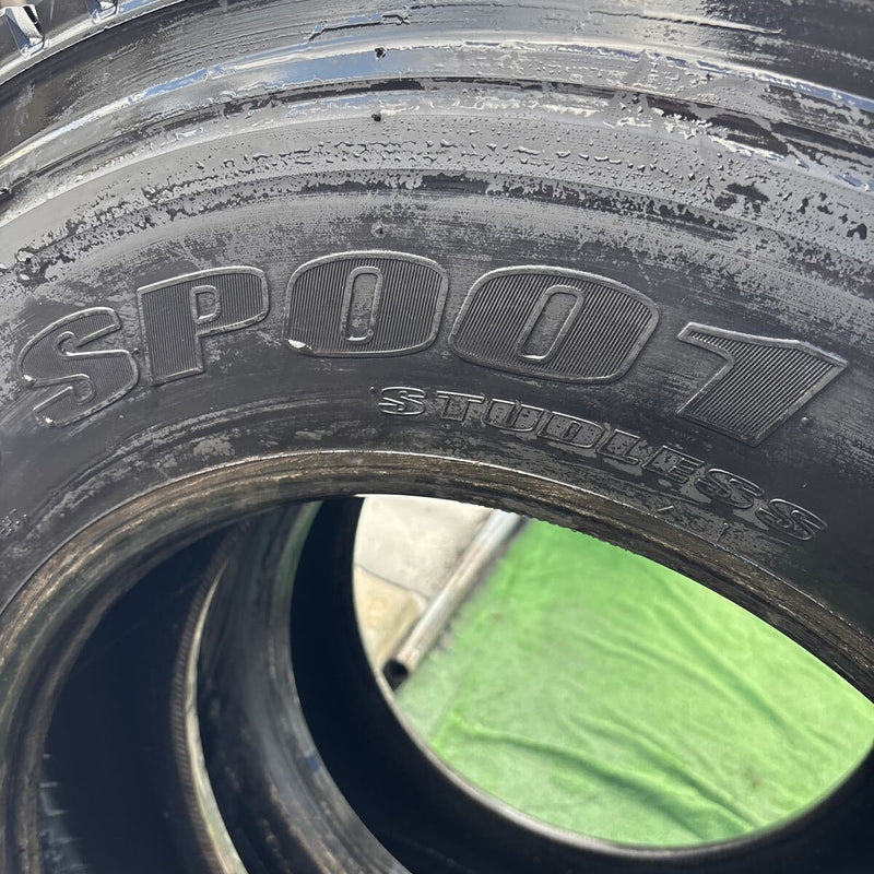 295/80R22.5 DUNLOP. SP001. 激安美品 2023年製　2本セット：44000円