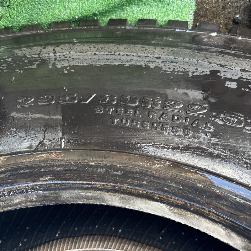 295/80R22.5 DUNLOP. SP001. 激安美品 2023年製　2本セット：44000円