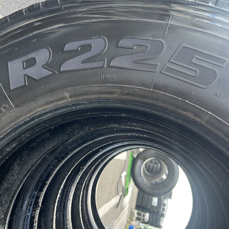 295/80R22.5 BRIDGESTONE, R225 激安美品 2020年製 4本セット:64,000円