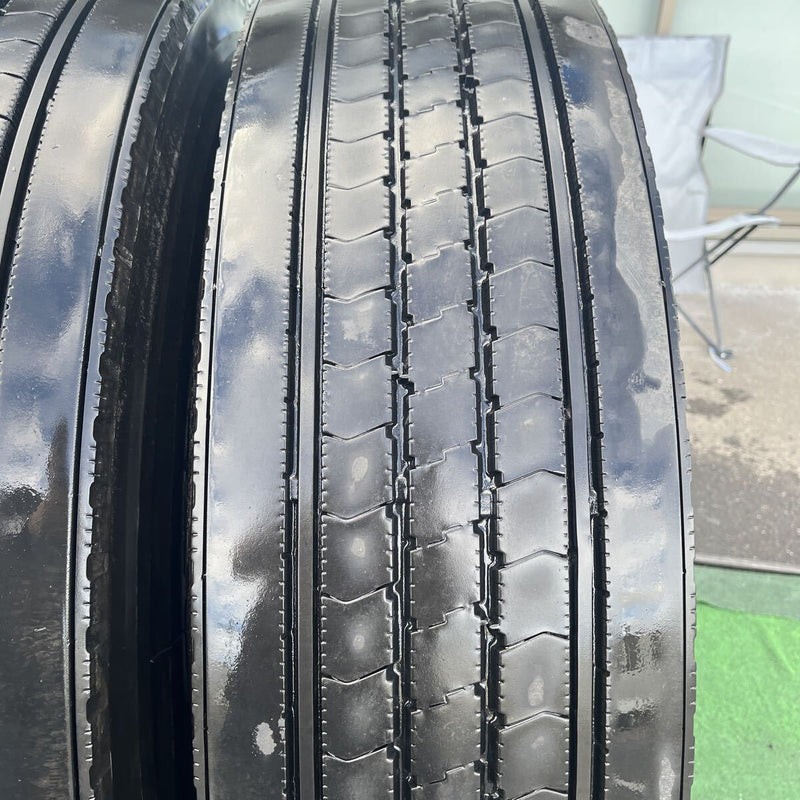 295/80R22.5 BRIDGESTONE, R225 激安美品 2020年製 4本セット:64,000円