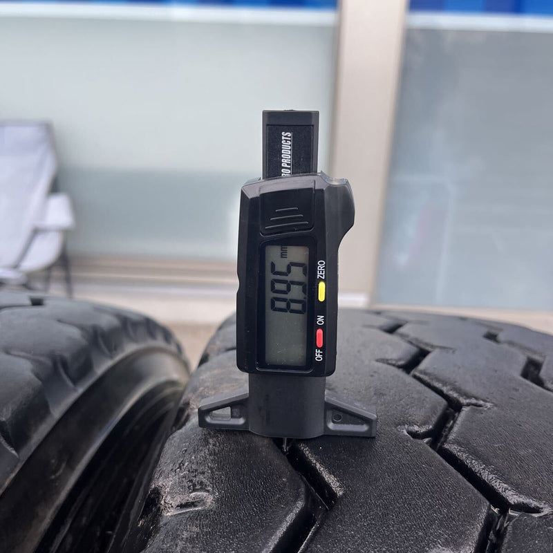 11R22.5 16PR BRIDGESTONE, G588 激安美品　 2本セット:25,000円