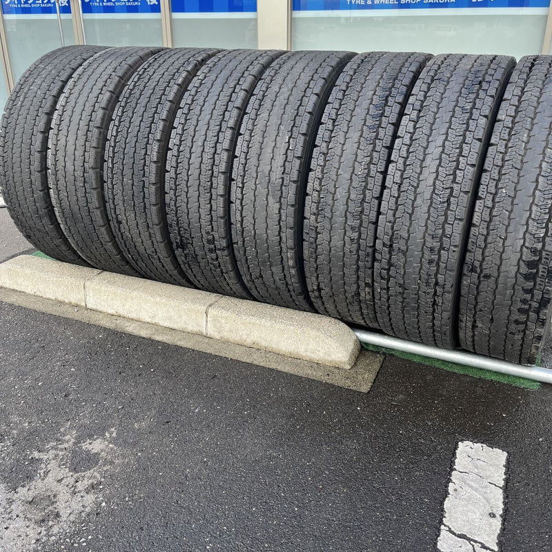 11R22.5 16PR YOKOHAMA, 905W 激安美品　2022年製 8本セット:96,000円