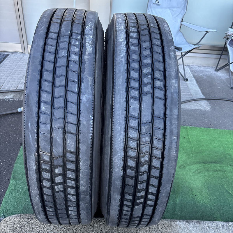 11R22.5 ダンロップ　激安美品　2022年製　2本セット：31000円