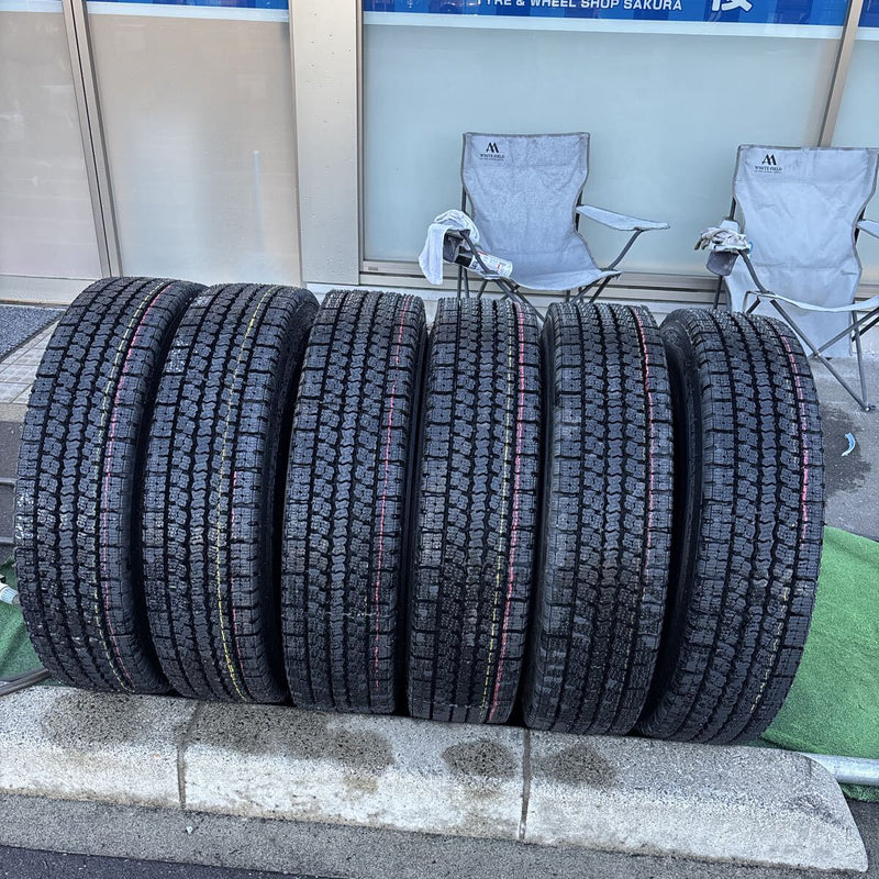 225/80R 17.5 中古再生　激安美品　激安美品　ほぼ新品　、冬タイヤ　6本セット：65000円
