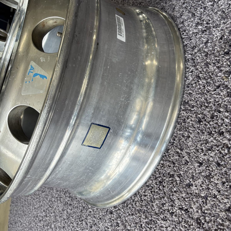 アルコア　アルミホイール　22.5×9.00 . 10穴 (11R 22.5及び275/80R22.5などに使用) 1本：17800円