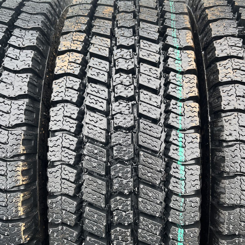 195/75R15 再生スタッドレスほぼ新品　M934 2本＋1本セット:12,000円