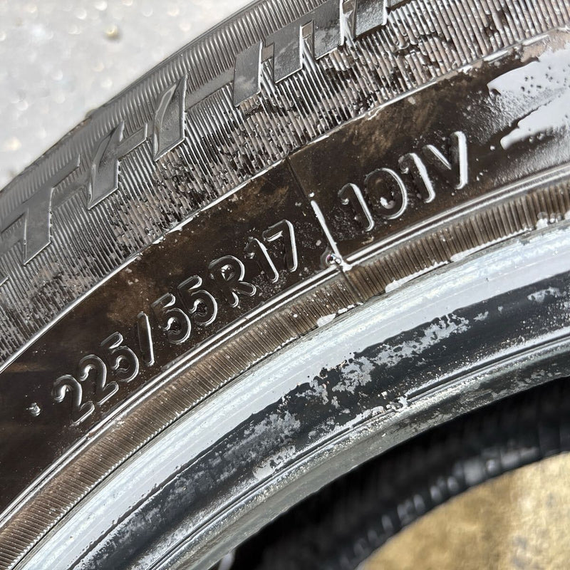 225/55R17 TOYO 中古夏タイヤ2本セット:13000円