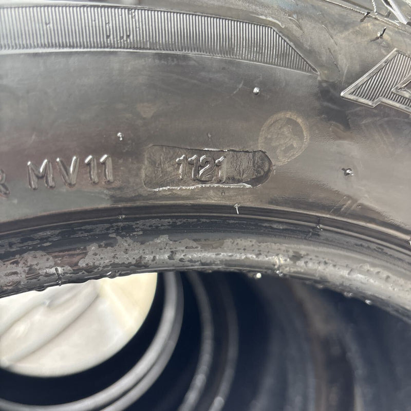 215/55R17 BF Goodrich 2021年製　夏タイヤ 4本セット:26000円