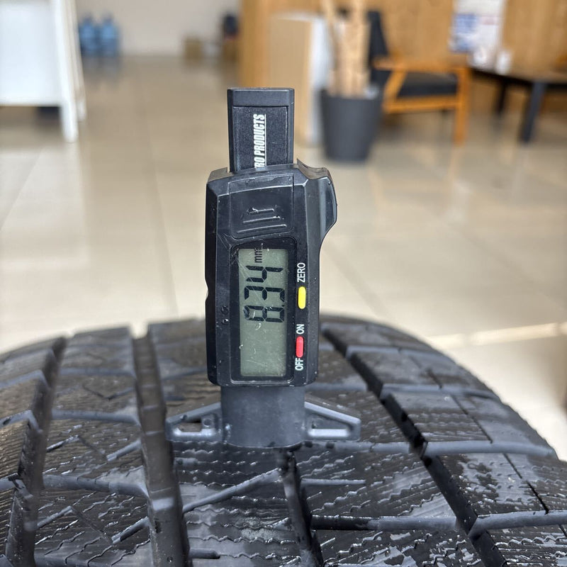 245/50R18 DUNLOP WM03 中古スタッドレスタイヤ1本:12000円