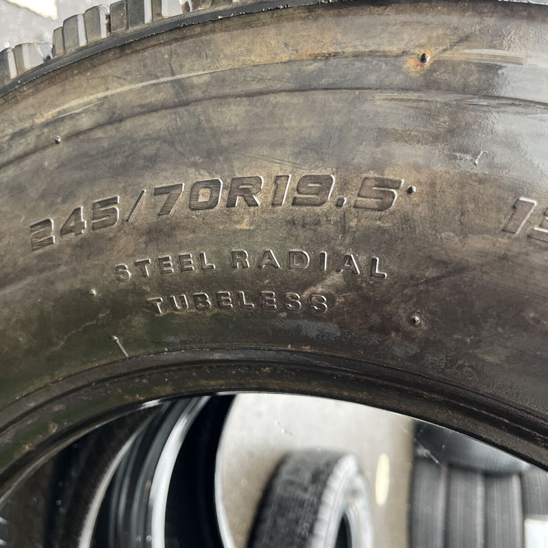 245/70R19.5 DUNLOP, SP081 激安美品　2022年製 2本セット:22,000円