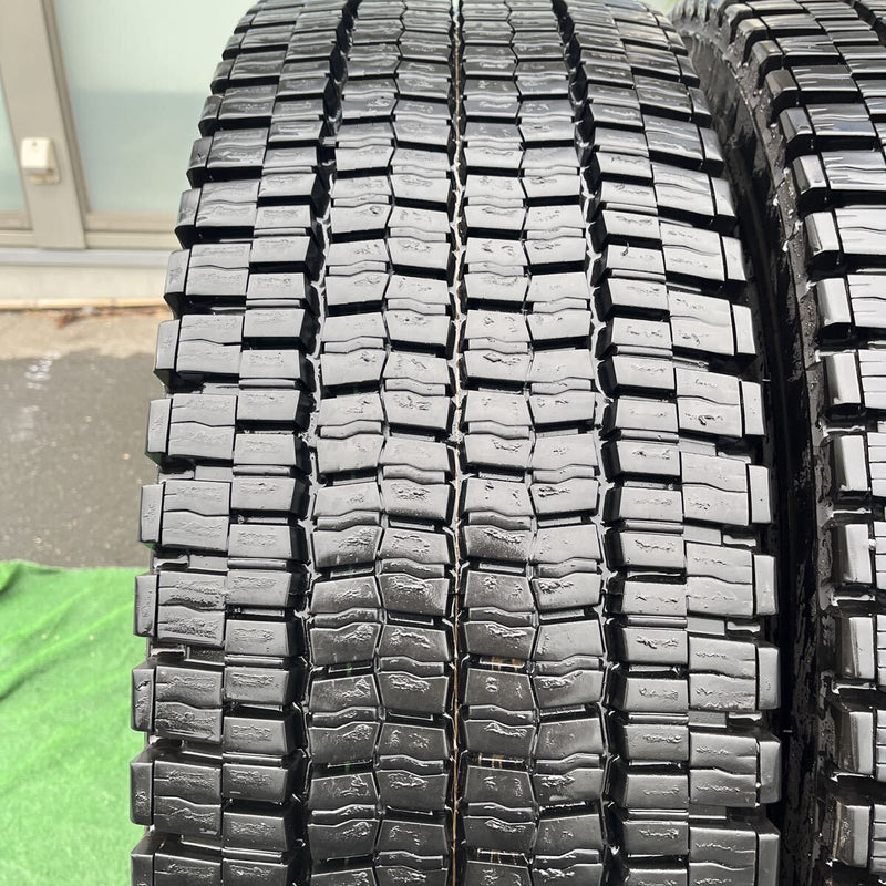 295/80R22.5 DUNLOP，SP001 2023年製 激安美品　2本セット:40,000円