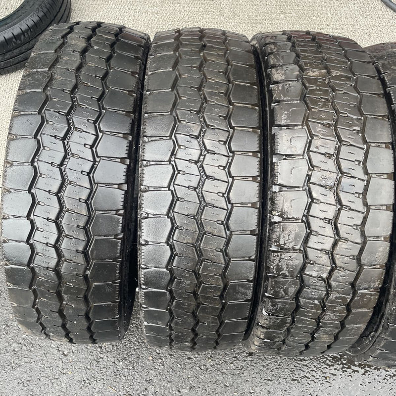 205/60R17.5 ダンロップ　2022年UP 6本セット：24000円