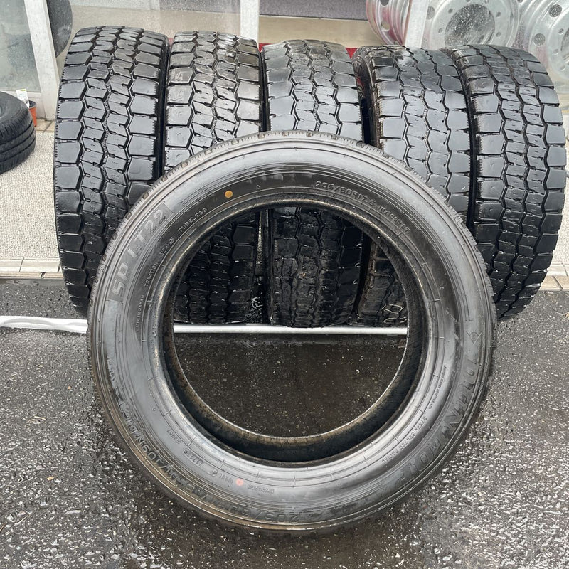 205/60R17.5 ダンロップ　2022年UP 6本セット：24000円
