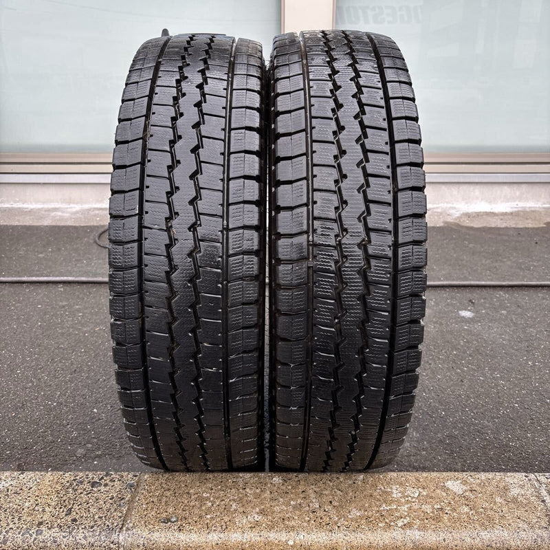 215/85R16 120/118L LT DUNLOP LT03 中古スタッドレスタイヤ２本セット:12000円