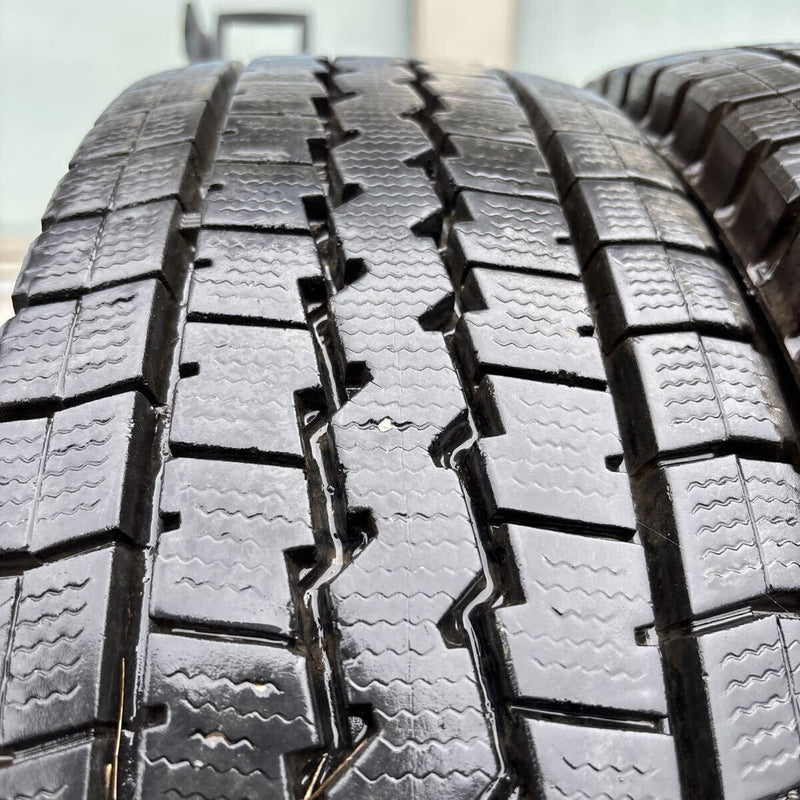 215/85R16 120/118L LT DUNLOP LT03 中古スタッドレスタイヤ２本セット:12000円