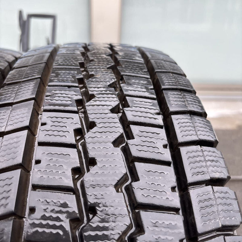 215/85R16 120/118L LT DUNLOP LT03 中古スタッドレスタイヤ２本セット:12000円