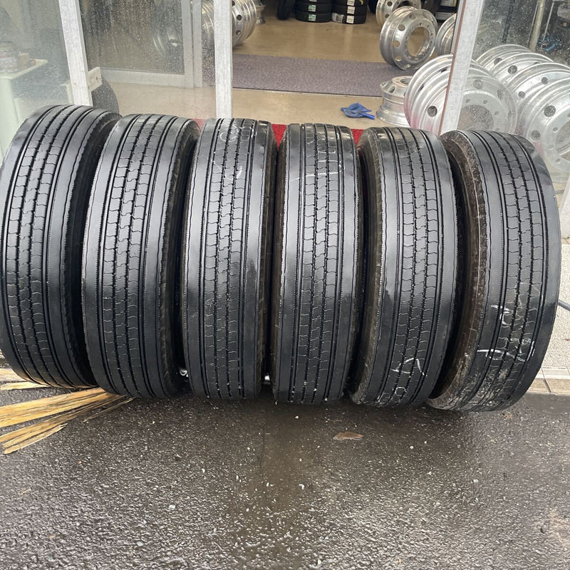 225/90R17.5 ブリヂストン　激安美品　6本セット：35000円