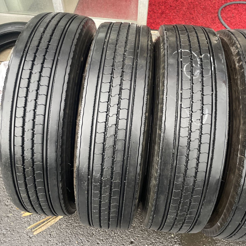 225/90R17.5 ブリヂストン　激安美品　6本セット：35000円