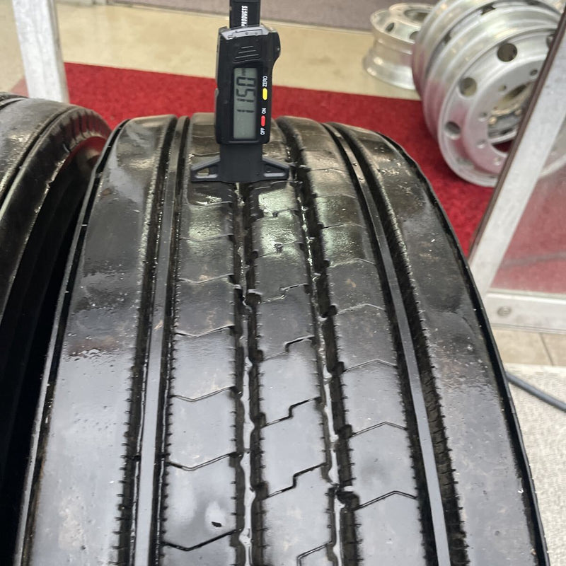255/70R22.5 ブリヂストン　激安美品　2023年製　2本セット：32000円