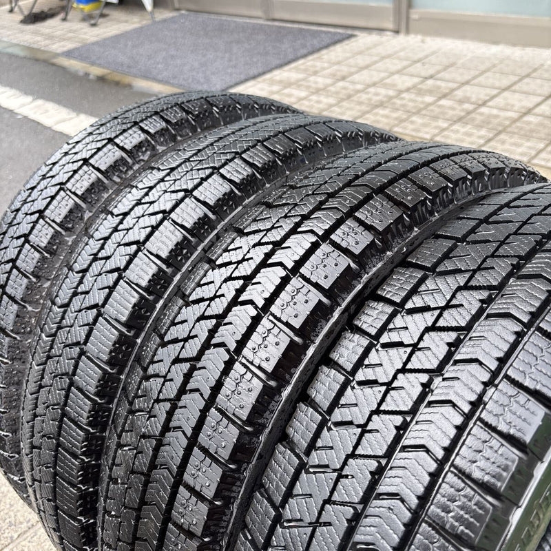 145/80R13 BRIDGESTONE 中古スタッドレスタイヤ4本セット:12000円
