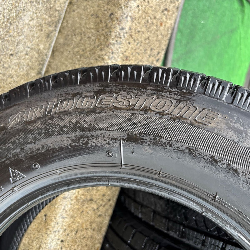 145/80R13 BRIDGESTONE 中古スタッドレスタイヤ4本セット:12000円