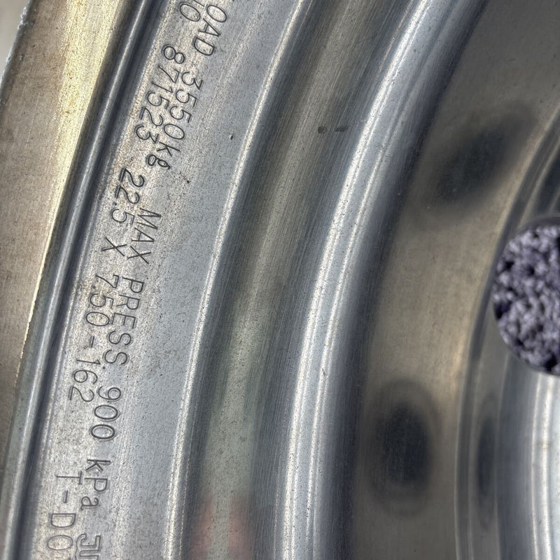 アルコア　アルミホイール　22.5×7.50 . 10穴 (11R 22.5及び275/80R22.5などに使用) 激安　4本セット：69000円