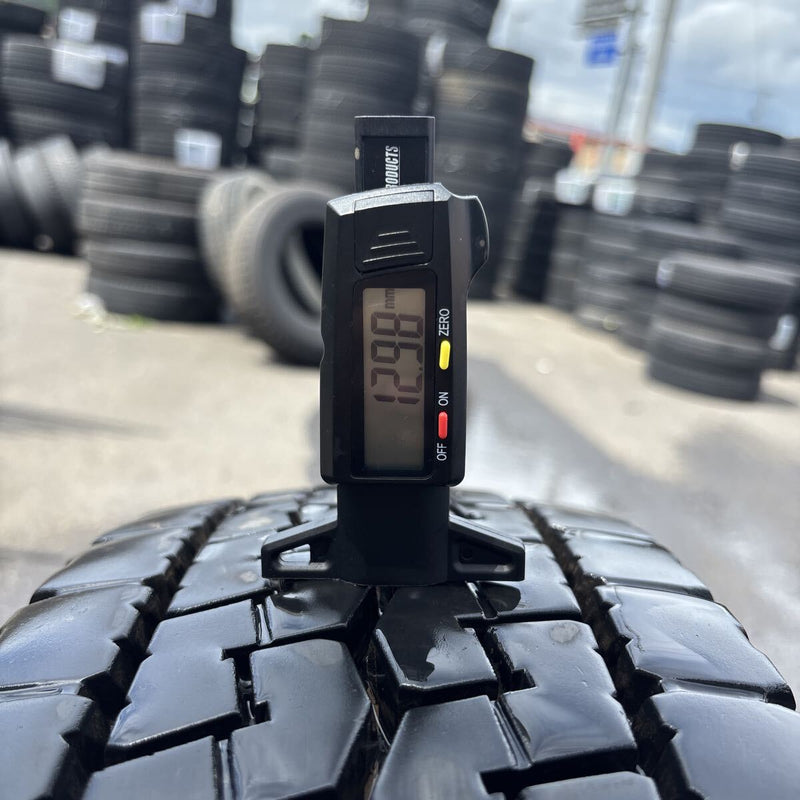 225/80R17.5 TOYO M626 中古ミックスタイヤ　1本:6500円